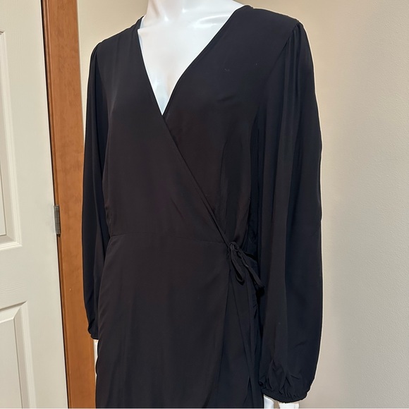 Old Navy Wrap Dress XXL - Picture 3 of 4
